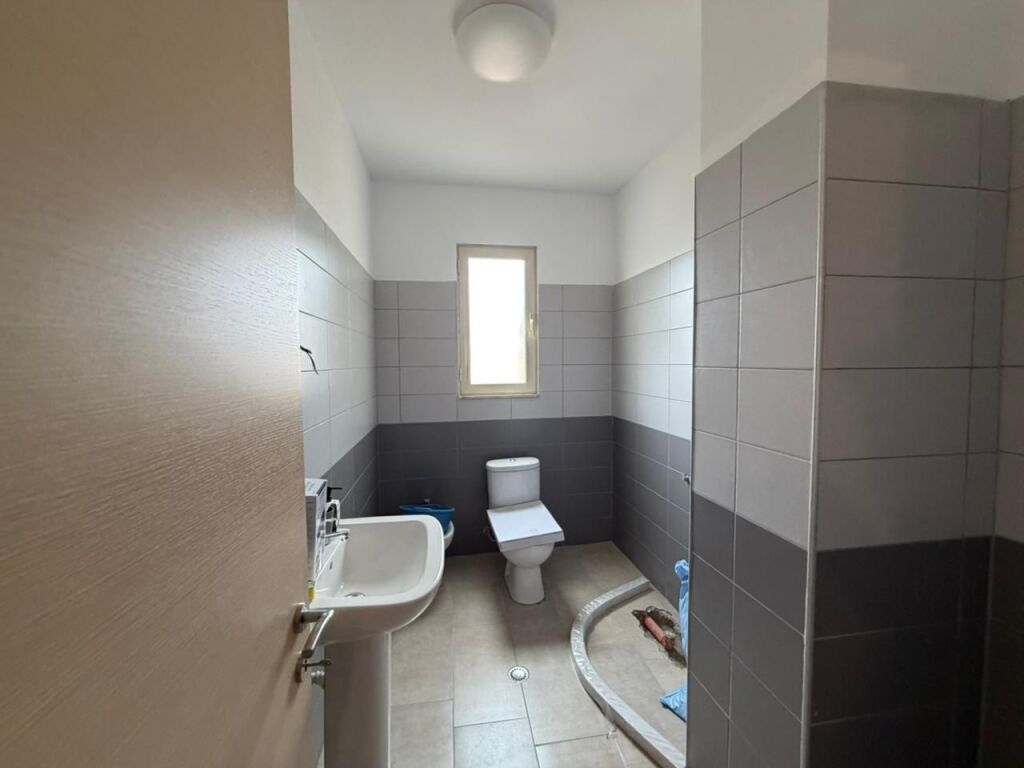 Jepet me qera apartament 1+1