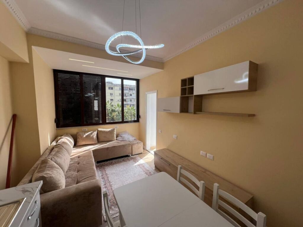 Apartament me qera ne qender te durrsit 400 milek e fundit