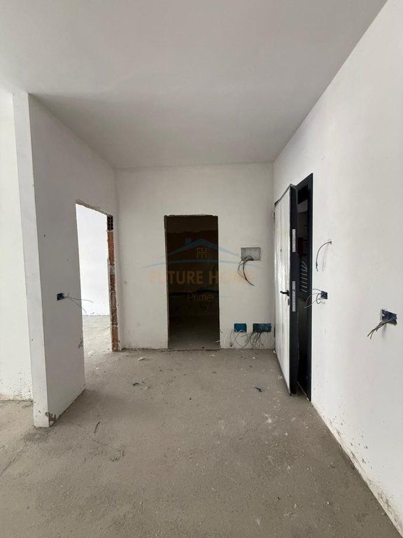 Shitet , Apartament 1+1 , Paskuqan
