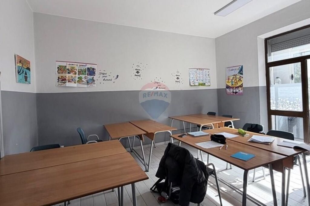 Jepet me qira 2+1 Pallati Moskat