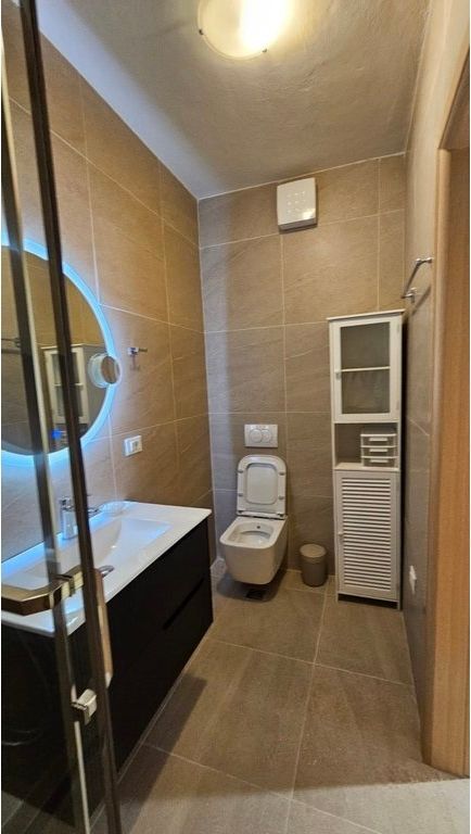 Apartament 2+1 per qira tek Kompleksi Delijorgji!