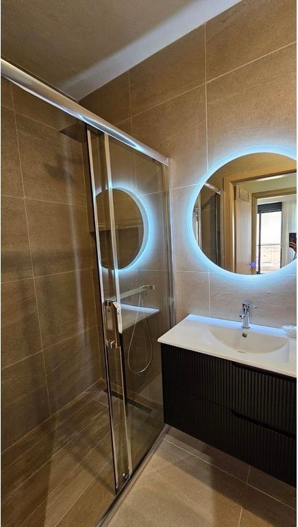 Appartamento 2+1+2 bagni in affitto nel Complesso Delijorgji