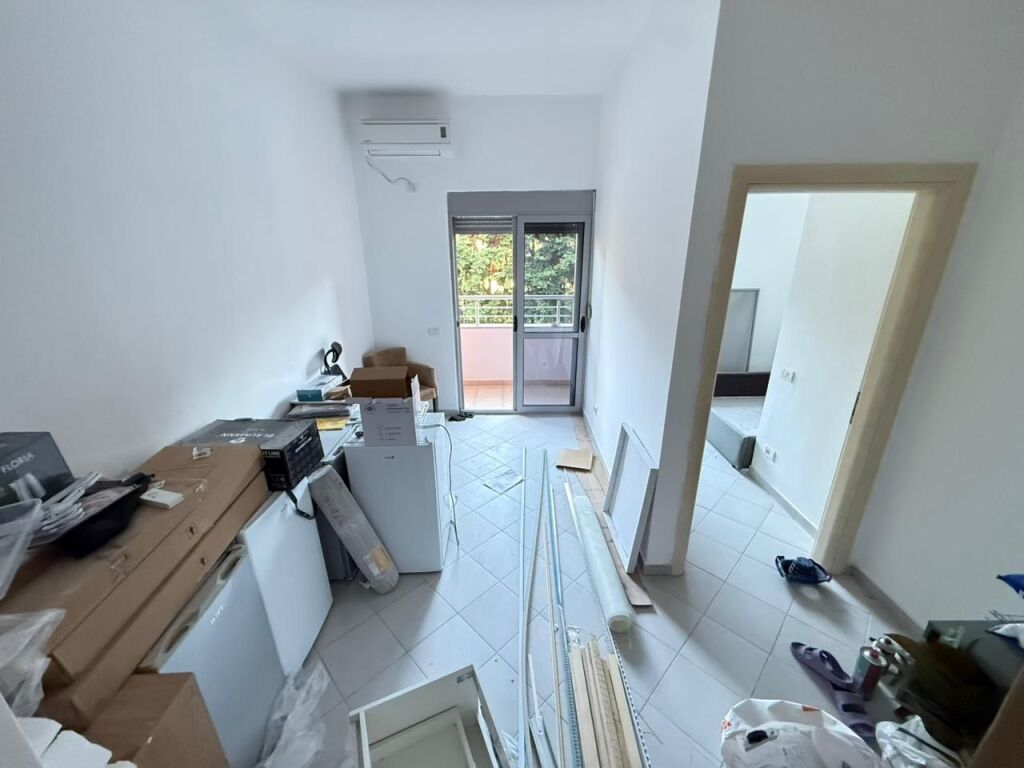 APARTAMENT 1+1 NE PLAZH DURRES, PER SHITJE ! KOMPLEKSI TOCAK