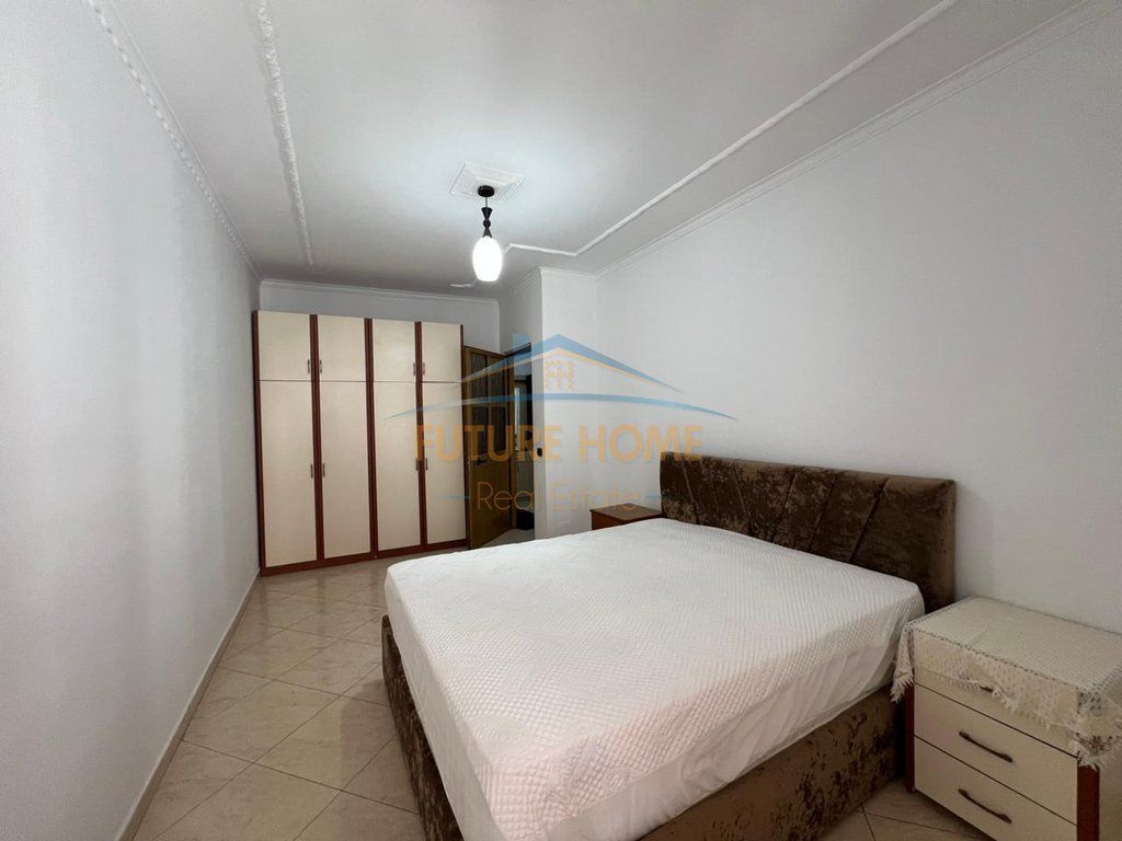 Qera Apartament 2+1 i konvertuar , Rruga Dritan Hoxha, Tiranë.