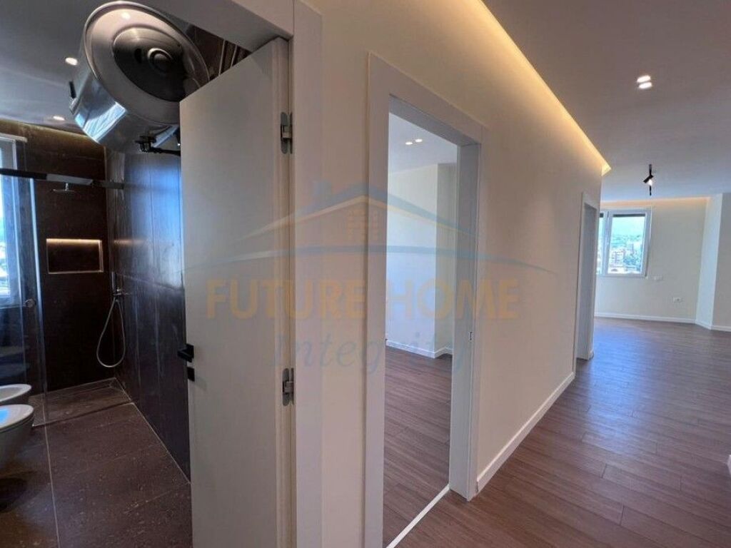 Shitet, Apartament 2+1+Post Parkimi, Brryli, Tiranë.