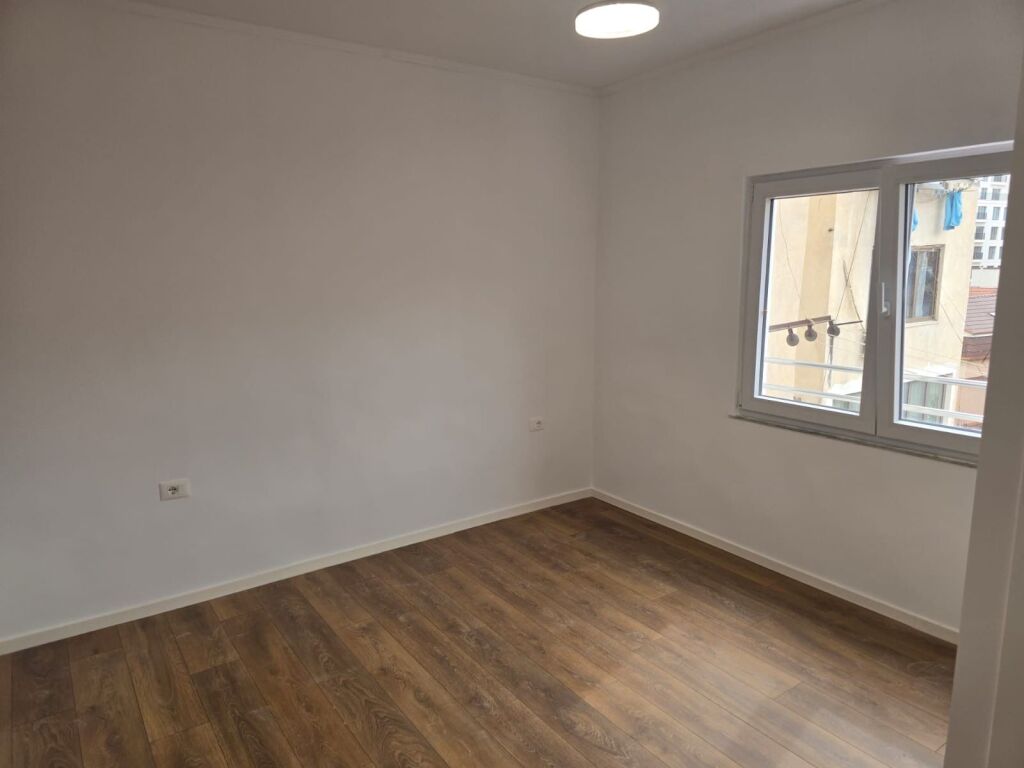 1+1, renovated near the red school, 122 thousand euros, 4th floor existing