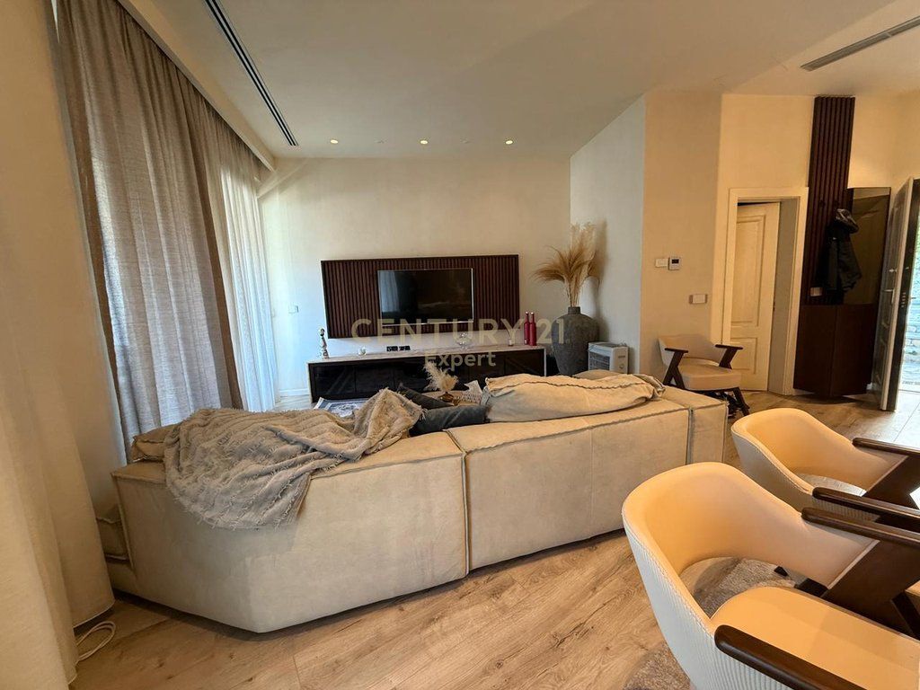 VENDIAMO DUPLEX NELLA RESIDENZA KODRA E DIELLIT 2 !!!