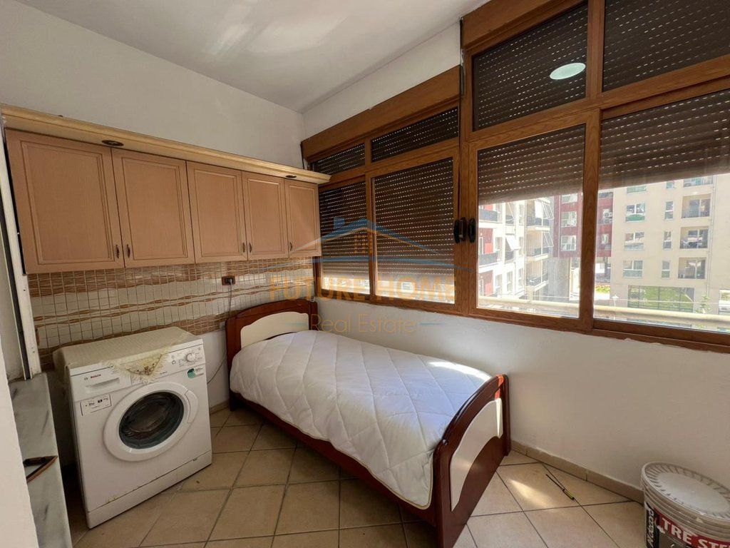 Qera Apartament 2+1 i konvertuar , Rruga Dritan Hoxha, Tiranë.