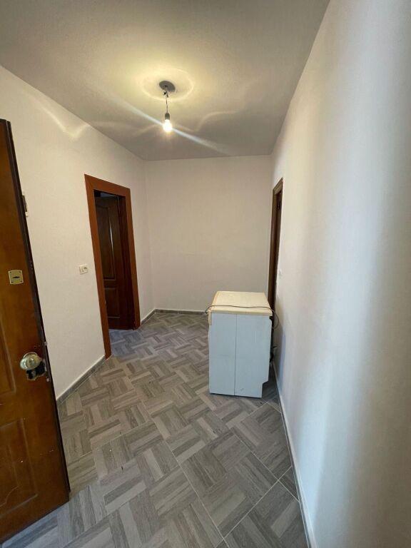 Appartamento 1+1 in vendita, via Irfan Tomini