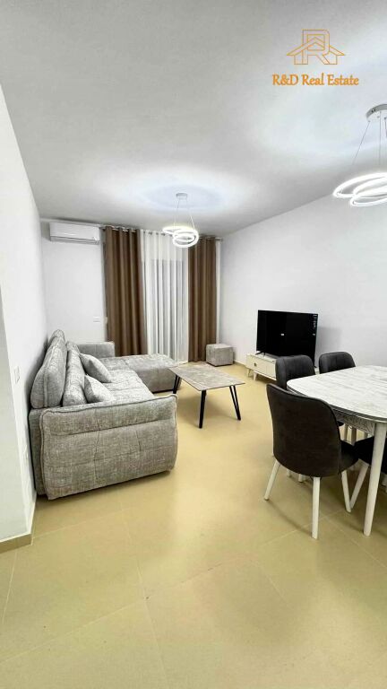 🏡 IN AFFITTO: Appartamento 2+1 – Complesso Star (Ex Parco), Tirana