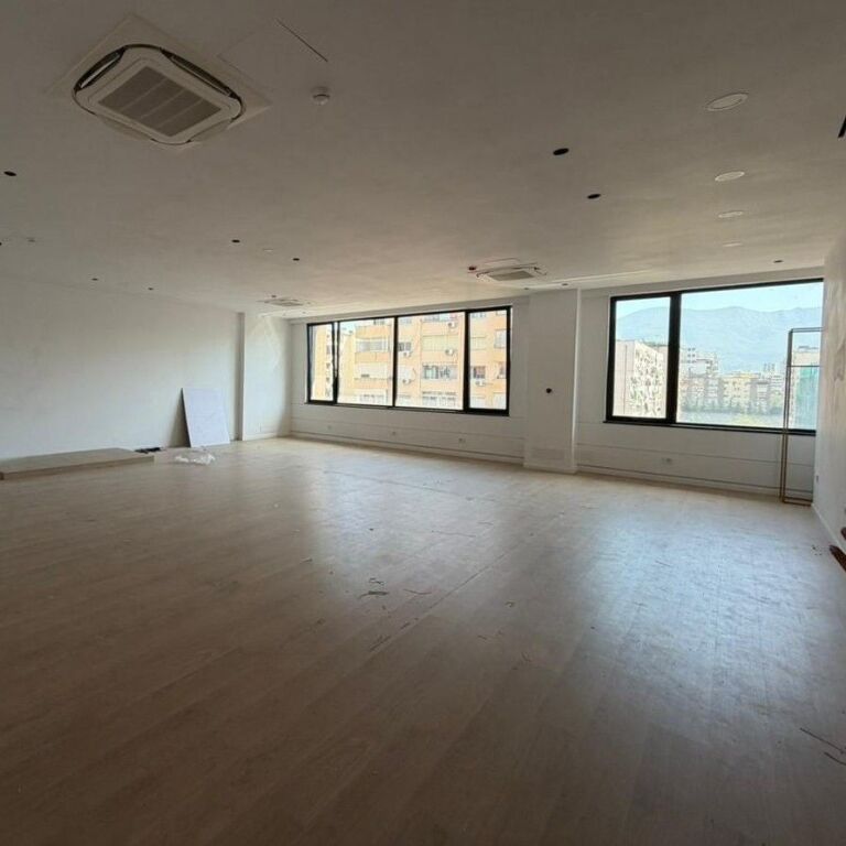 🏢✨ Zyrë me Qira – Kompleksi Delijorgji, Tiranë ✨🏢