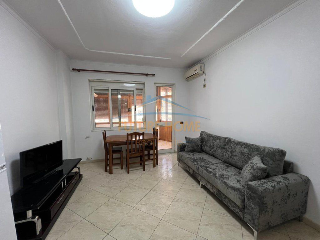Qera Apartament 2+1 i konvertuar , Rruga Dritan Hoxha, Tiranë.