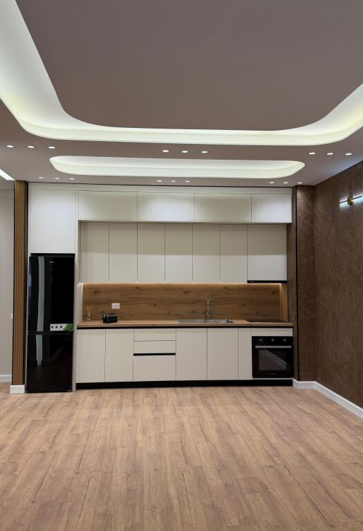 Shitet: Apartament 2+1
