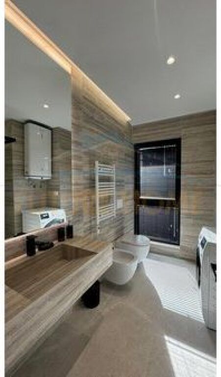 Shitet, Apartament Lux 2+1+2, Tirana Garden Building
