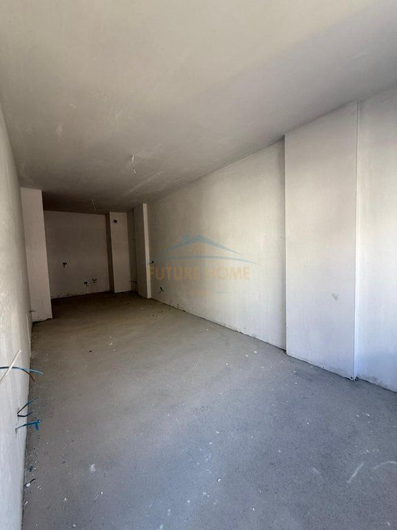 Shitet , Apartament 1+1 , Paskuqan