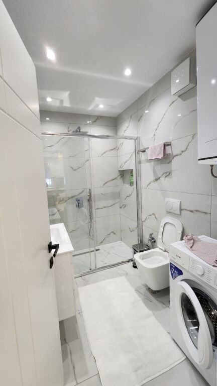 🏡 Apartament 1+1 me Qira – Rr. Dritan Hoxha