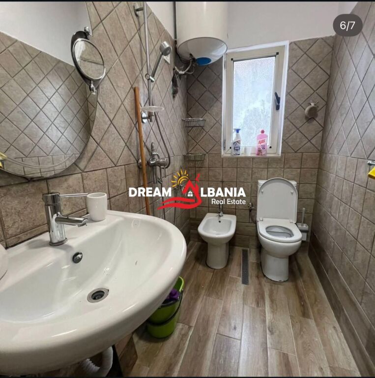 Apartament 1+1 me qera ne Rrugen Vace Zela,Tirane (ID 4219490)