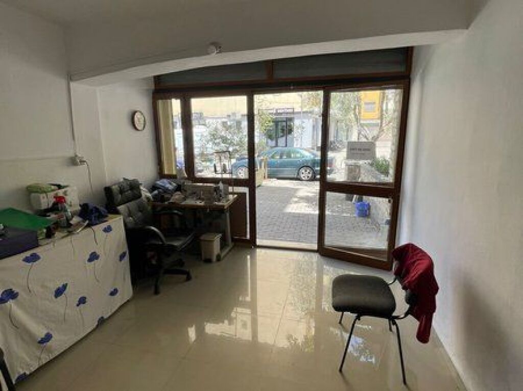 In vendita, Appartamento 2+1+Spazio Commerciale, Kodra e Diellit, Tirane