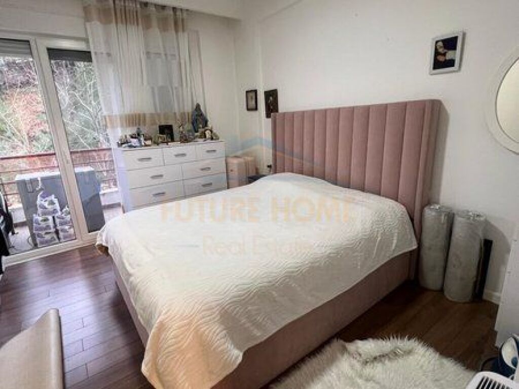Shitet, Apartament 2+1+2, Kompleksi FZ, Liqeni i Thatë, Tiranë