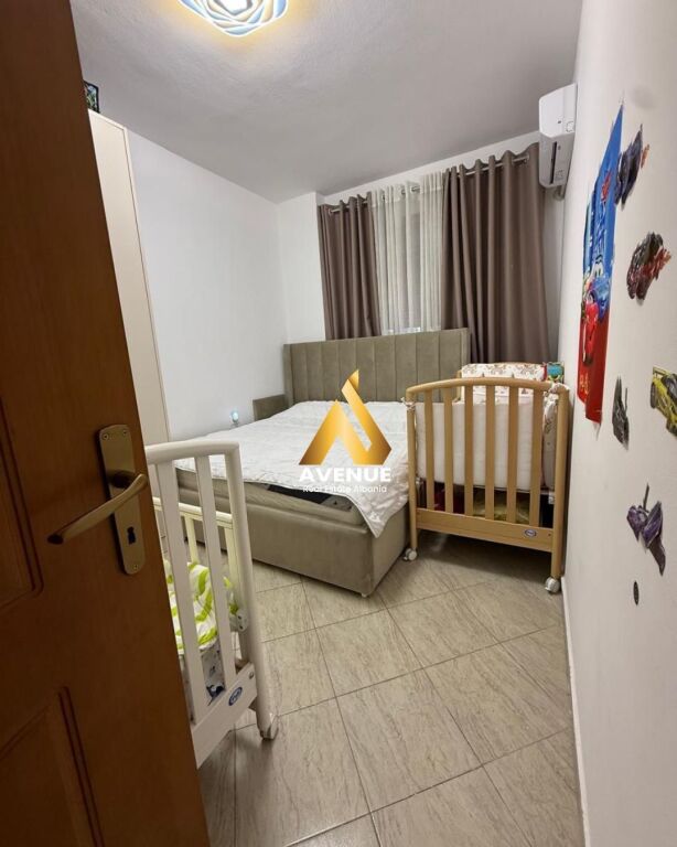 Shitet Apartament 1+1 – Kombinat, Prane Cabejve, Tirane