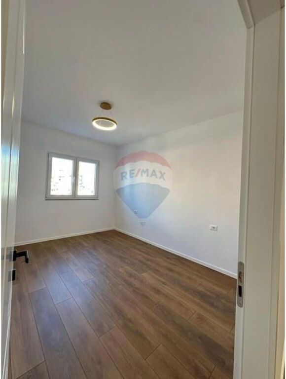 APARTAMENT 2+1 PER SHITJE PRANE BLV. ZOGU I(ID: 530261046-505)