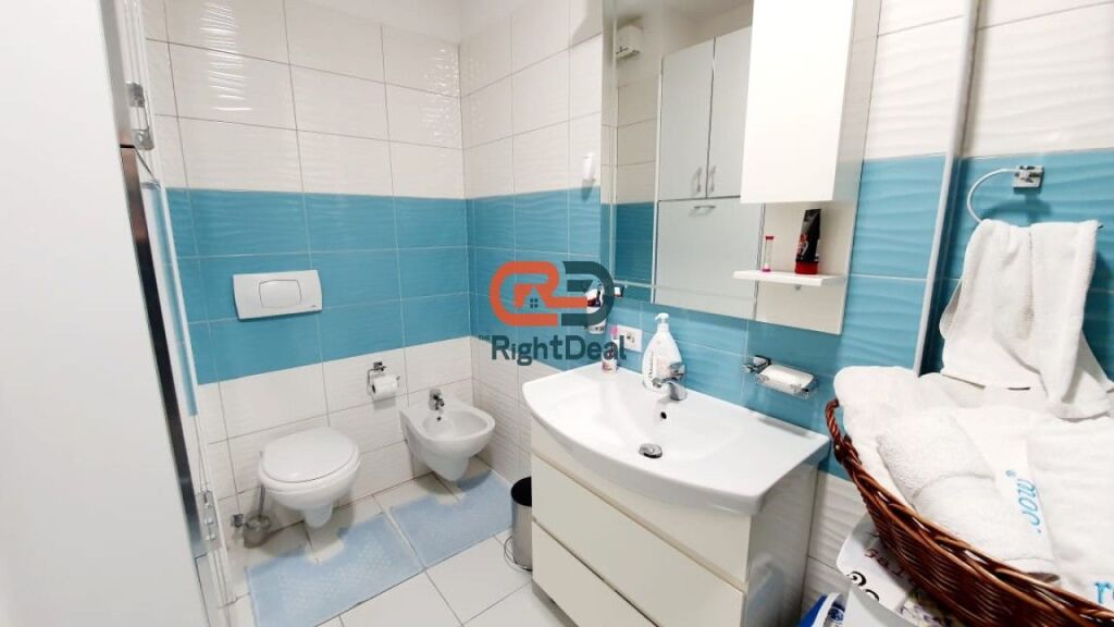 Tek "Kompleksi Magnet", Shitet Apartament 3+1, Super I Investuar!