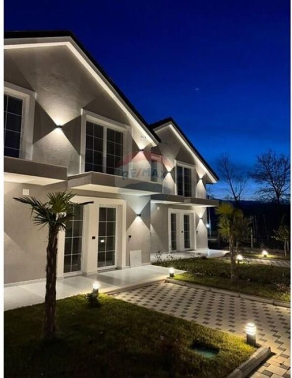 Shiten Vila Twin në Drilon, Pogradec(ID: 530571009-88)