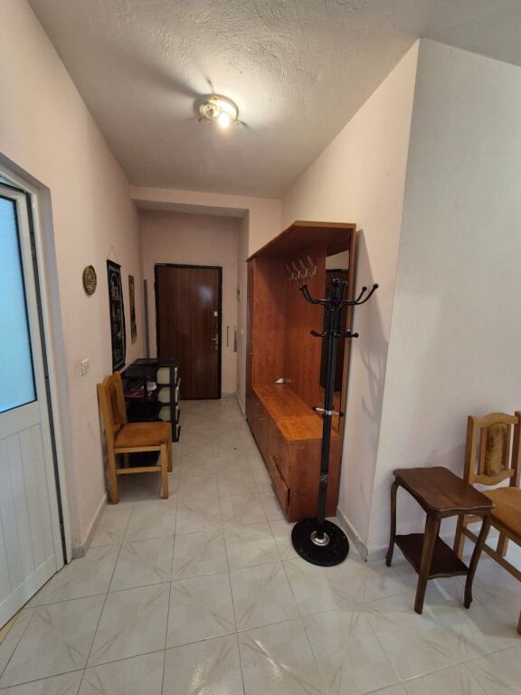 Apartment 2+1 for rent at Komuna E Parisit