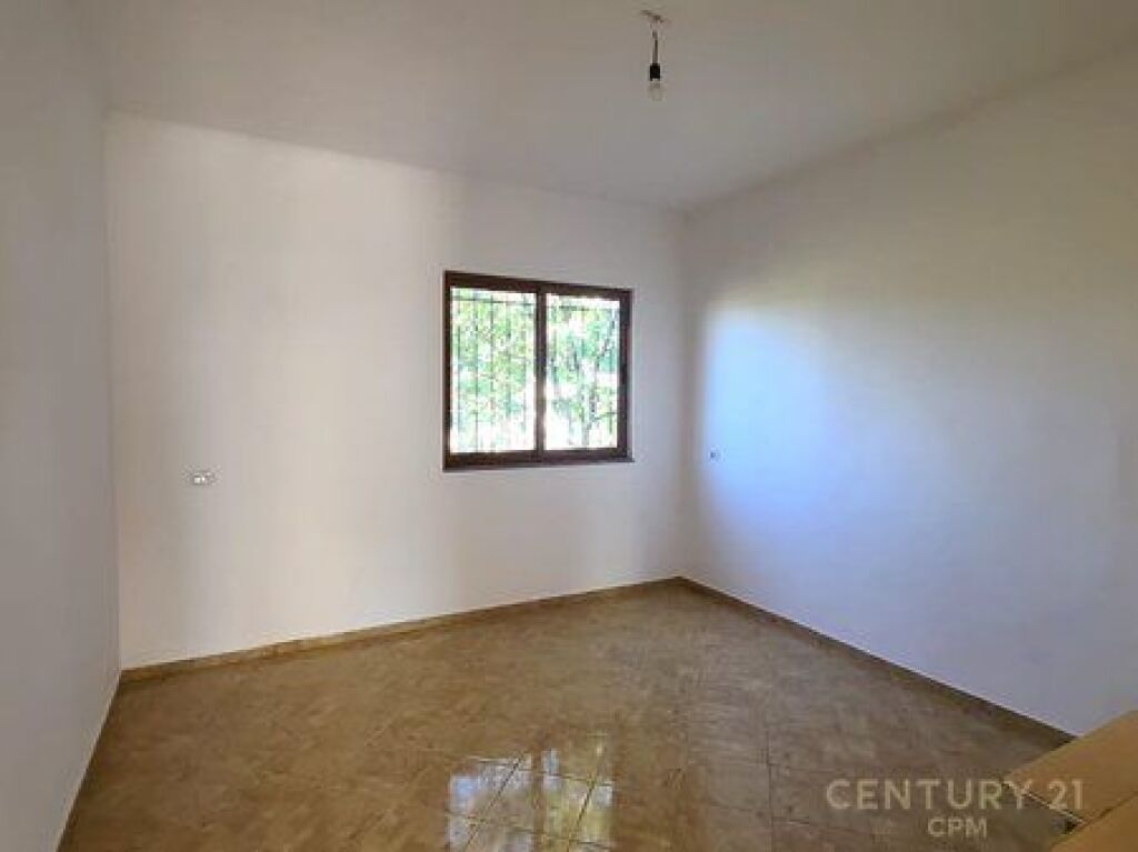 PRIVATE HOUSE WITH YARD FOR SALE IN VORE