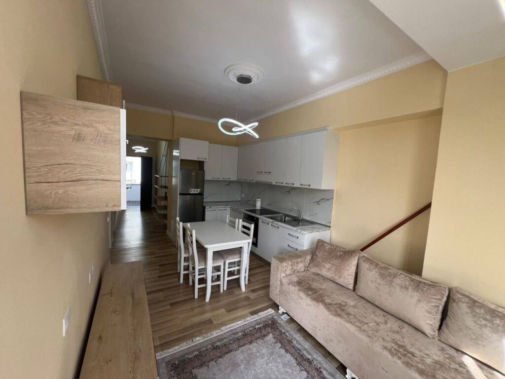 Apartament me qera ne qender te durrsit 400 milek e fundit