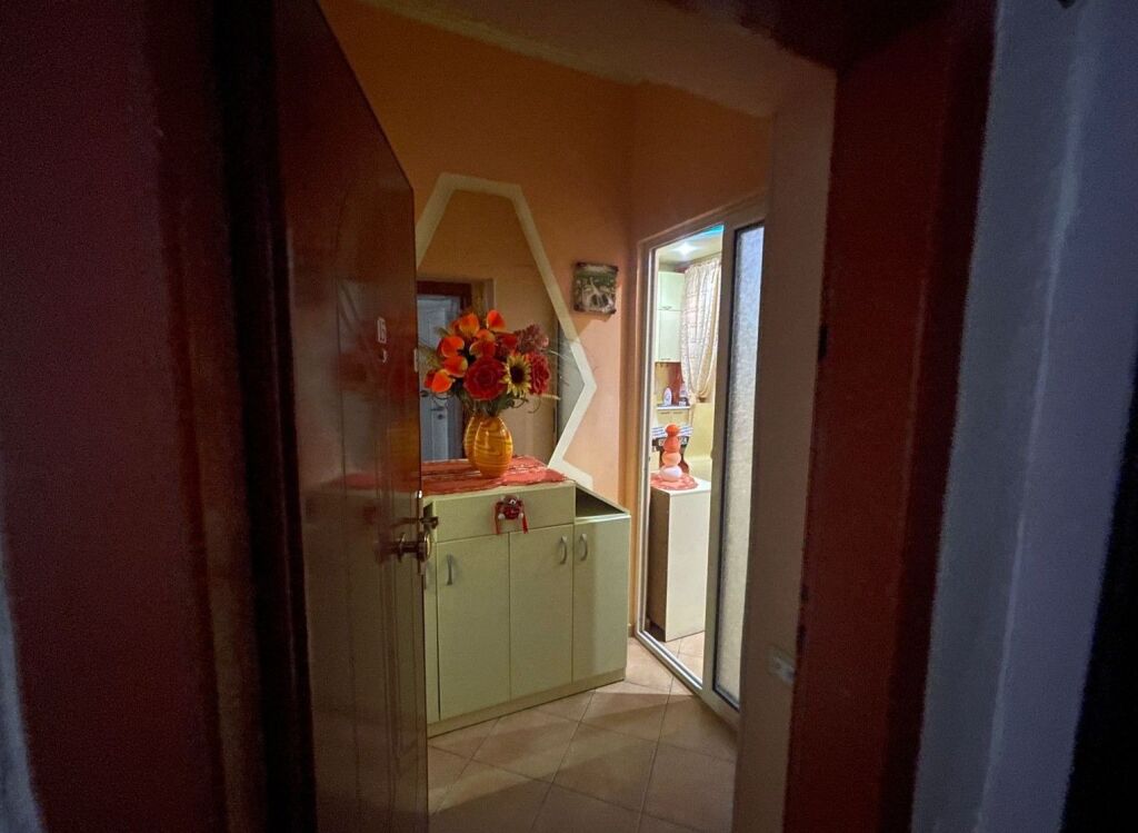 🏡 Appartamento 1+1 in Affitto – Ex Blocco (vicino a Caffè Roma)