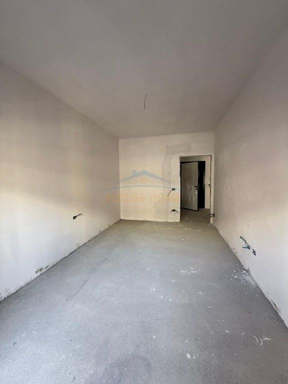 Shitet , Apartament 1+1 , Paskuqan