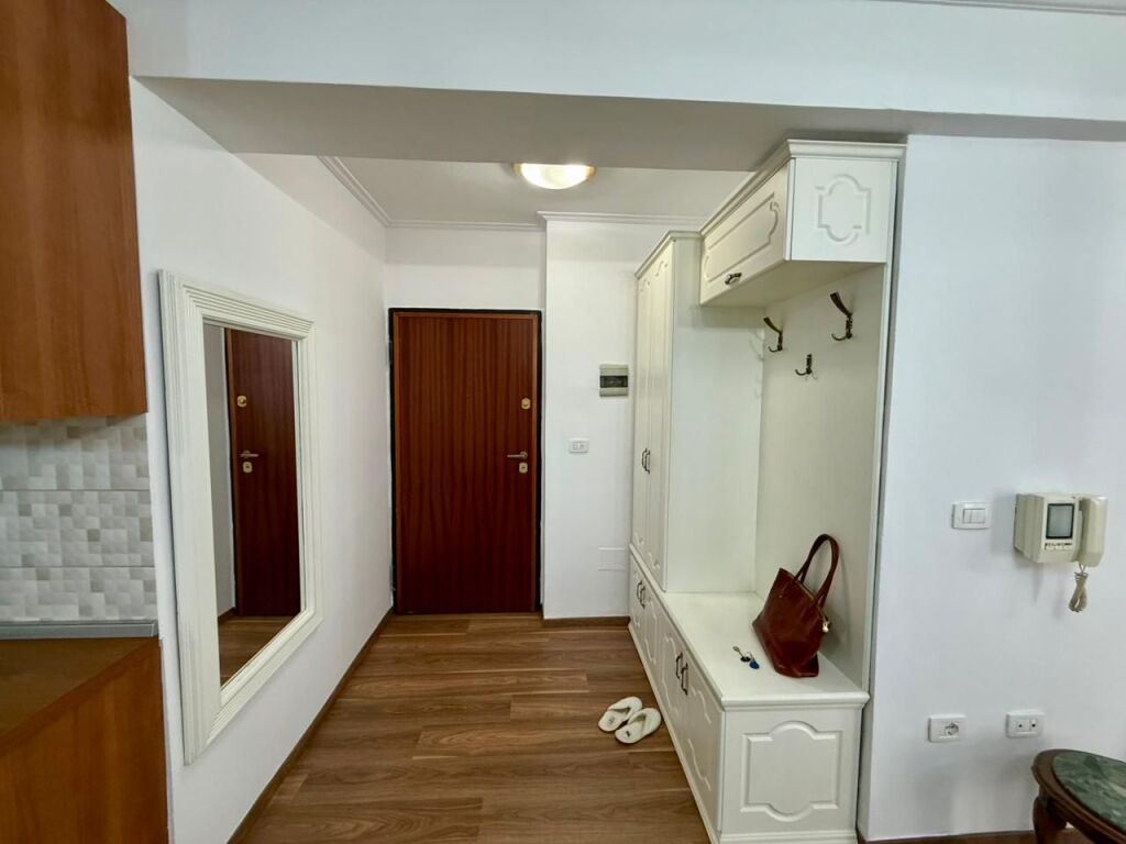 📣 AFFITTO Appartamento 2+1+2 Con Parcheggio 📍 Ex Blocco, Vicino al Distributore ESP OIL ✨💶 Prezzo 120.000 Lek al Mese