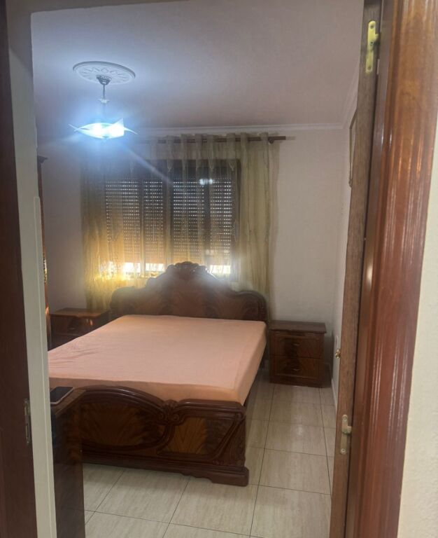 For rent Apartment 1+1, Kongresi Manastirit street near Hospital 5 opposite Pediatrics 400 thousand lek