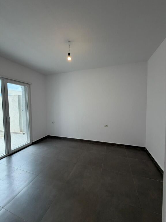 Apartment 1+1 for sale – Kamëz, near Bar Oslo