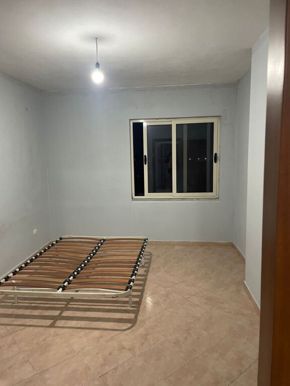 Appartamento 1+1 in affitto a Yzberish, 300 mila lek