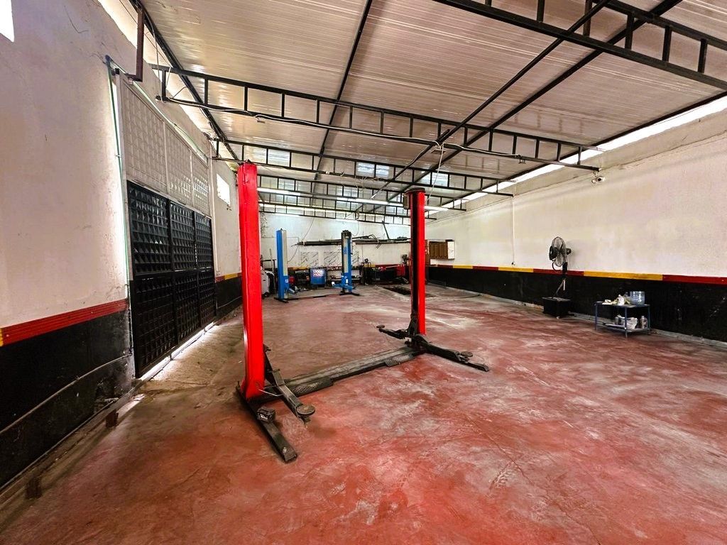 Offro servizio auto in affitto nella zona Ali Demi, Tirana -| 300 m²