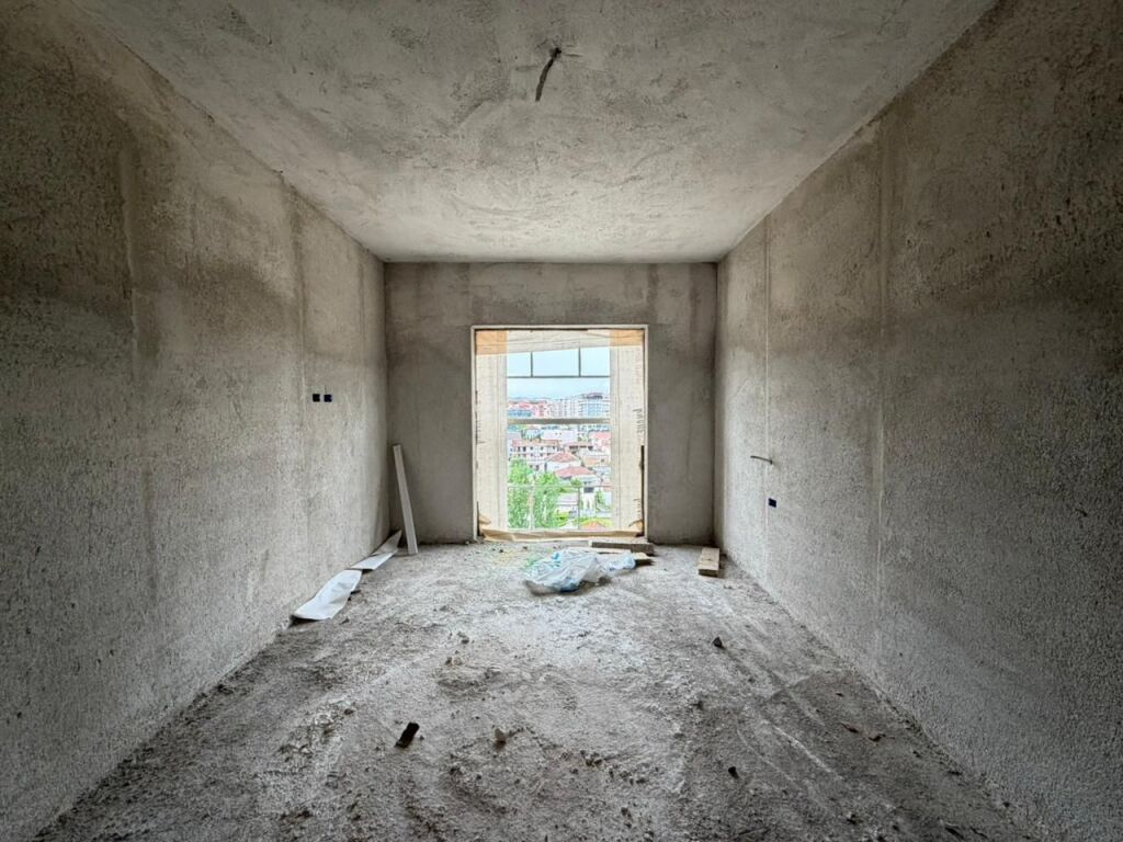 IN VENDITA: 1+1📍Ish Fusha e Aviacionit (Vicino alla Scuola Dhori Leka) - Fase di Intonacatura || 145,000€ - Sup. 94m² - Ideale sia per Investimento che per Abitazione