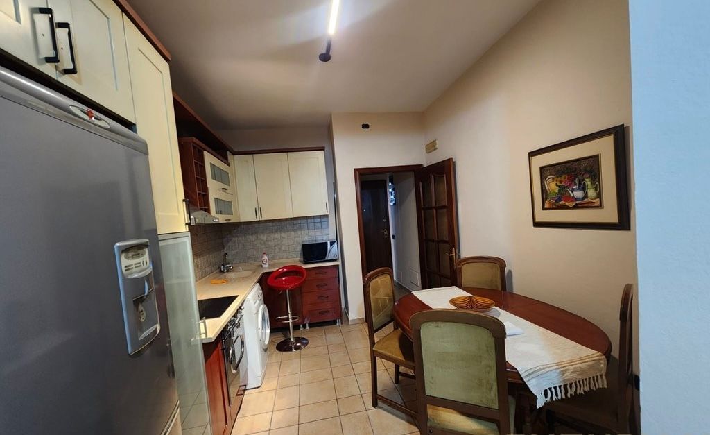 Apartament 1+1 me qira , Rruga e Kavajes