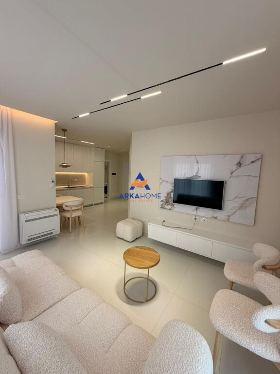 AFFITTASI APPARTAMENTO 1+1+BALCONE "AL NUOVO BOULEVARD" 65000 LEKE