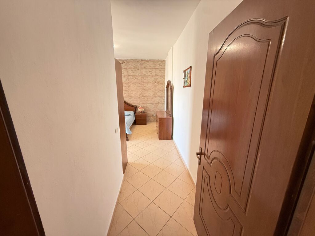 Okazion shes apartament 2+1 ne iliria
