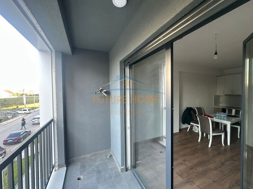 Qera, Apartament 2+1+2+Post Parkimi, Bulevardi Ri, Tirane