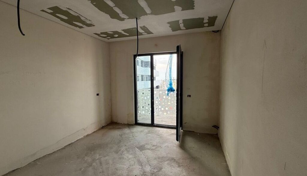 🏢 Corner Residence Shitet apartament 2+1+2
