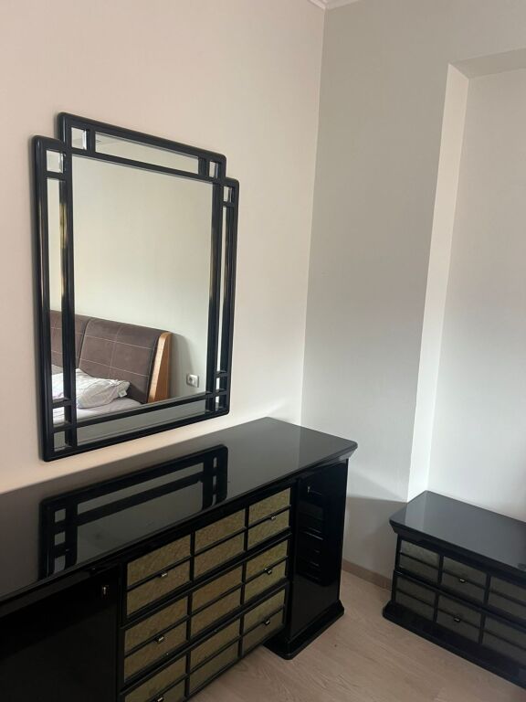 Apartment 1+1 for Rent - Komuna e Parisit, Lulishtja