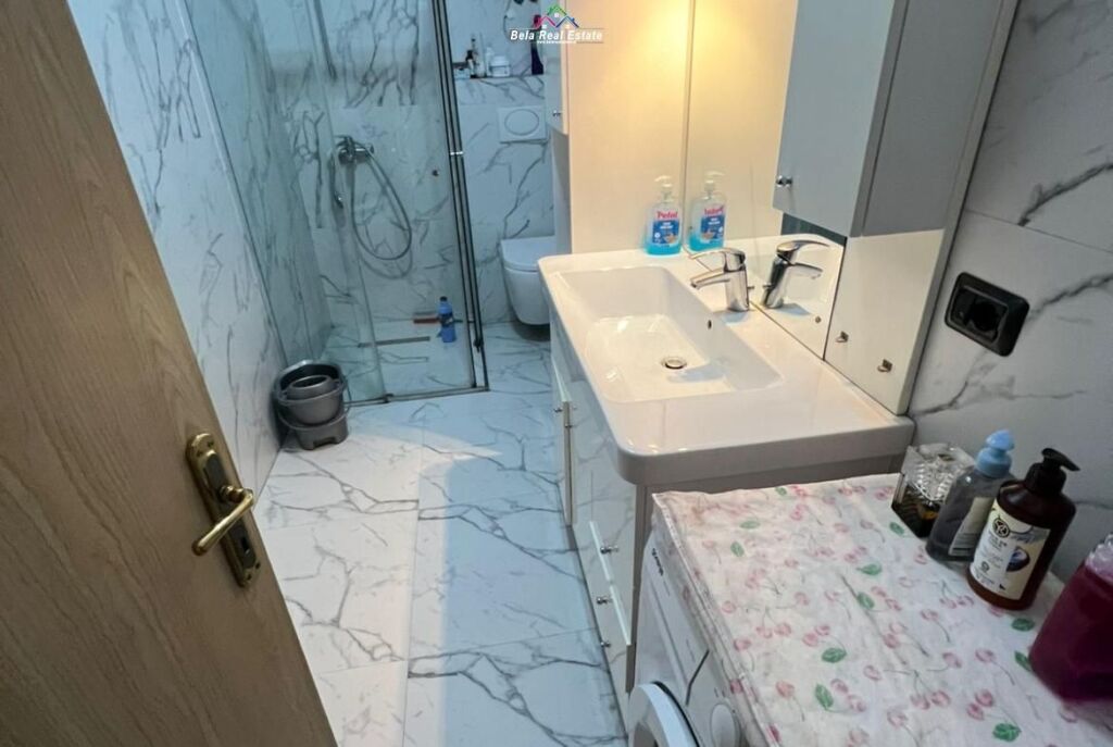 Appartamento In Affitto 1+1 Vicino a Vasil Shanto (ID B2101688) Tirana