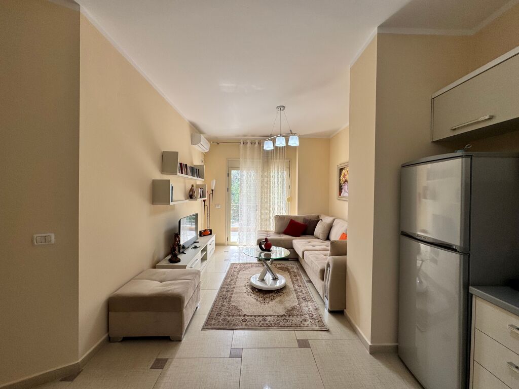 Shitet Apartment 1+1 Durres, Plepa