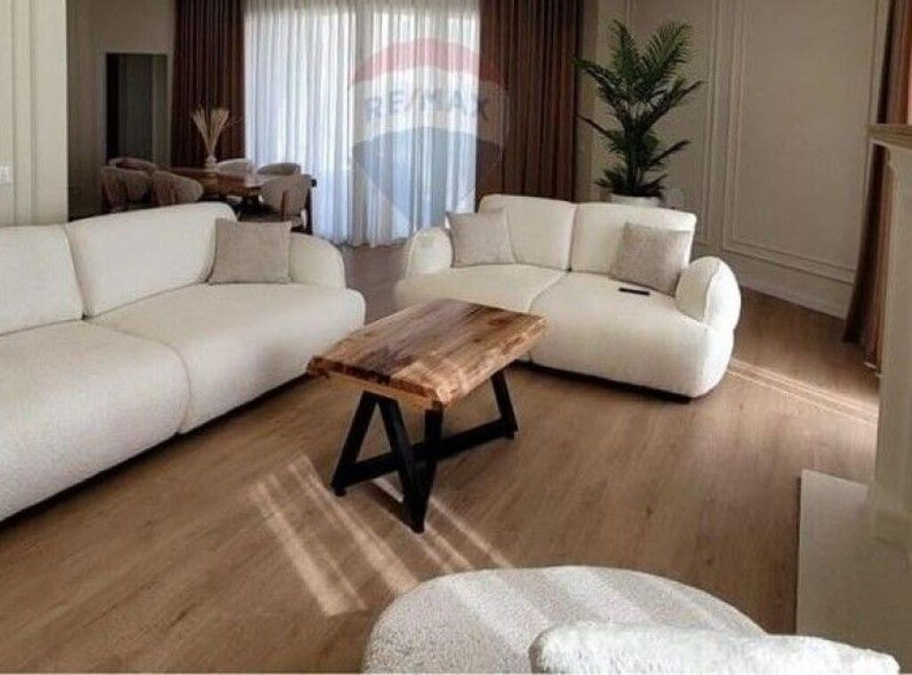 VILLA SU 3 PIANI IN AFFITTO AL LAGO SECCO ID: 530481001-1139