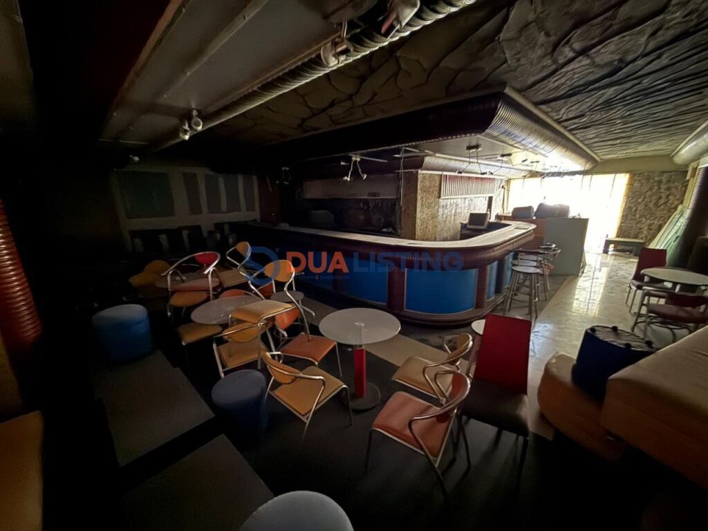 Shitet Ambient Komercial në një nga zonat më të kërkuara!