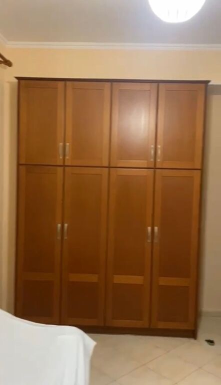 Apartament me qira tek Rruga e Kavajes