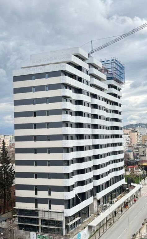🏢 Corner Residence Shitet apartament 2+1+2